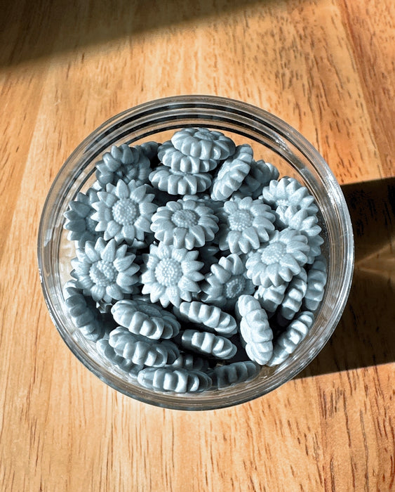 Wolf Gray (32g) Sunflower Shaped Sealing Wax Beads